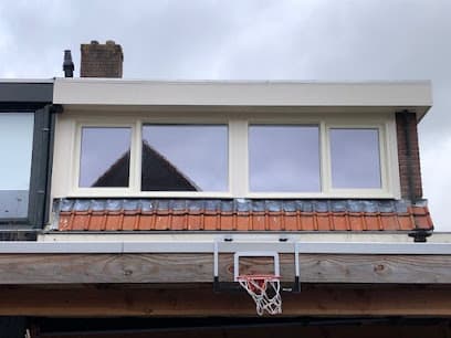 Jordens Kunststoffen foto 1