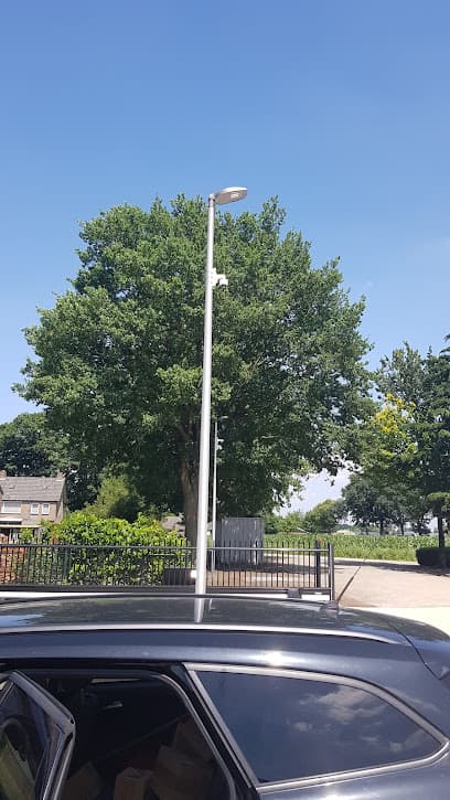 Bedrijvencentrum "de Zandhoek" foto 3