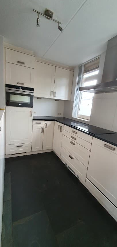 Ronald Bussink Keukenmontage foto 3