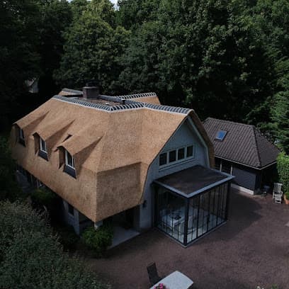 Van den Berg rietdekkers foto 2