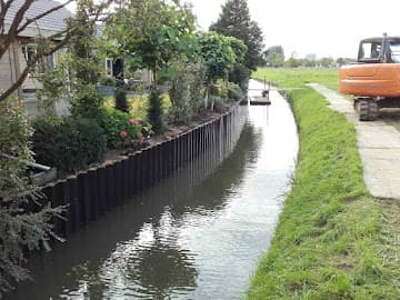 Slootweg Beschoeiing foto 1