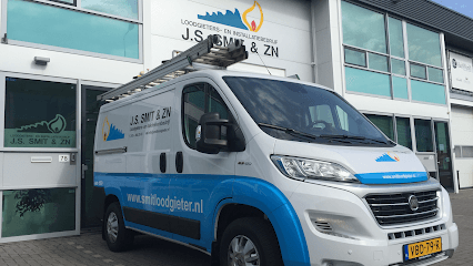 Loodgieters en Dakdekkersbedrijf J.S. Smit en Zn. V.O.F. foto 1