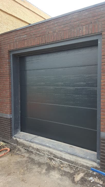 Van Dam Garagedeuren foto 1