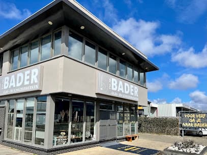 Schilderwerken Th.M. Bader B.V. foto 3